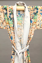 Load image into Gallery viewer, KIMONO : MEADOW DIVA SILK
